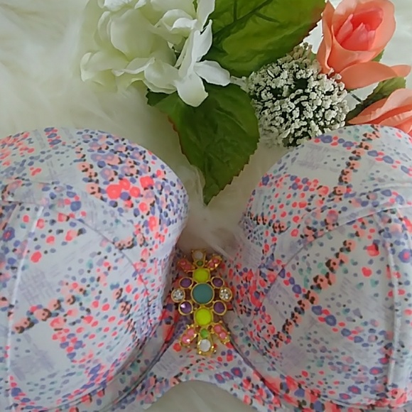Victoria's Secret Other - Victoria's Secret Bikini Top
